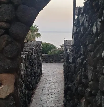 Aparthotel Perla Nera I Dammusi Di Scauri Siba