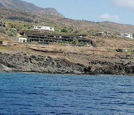 Perla Nera I Dammusi Di Scauri 3*